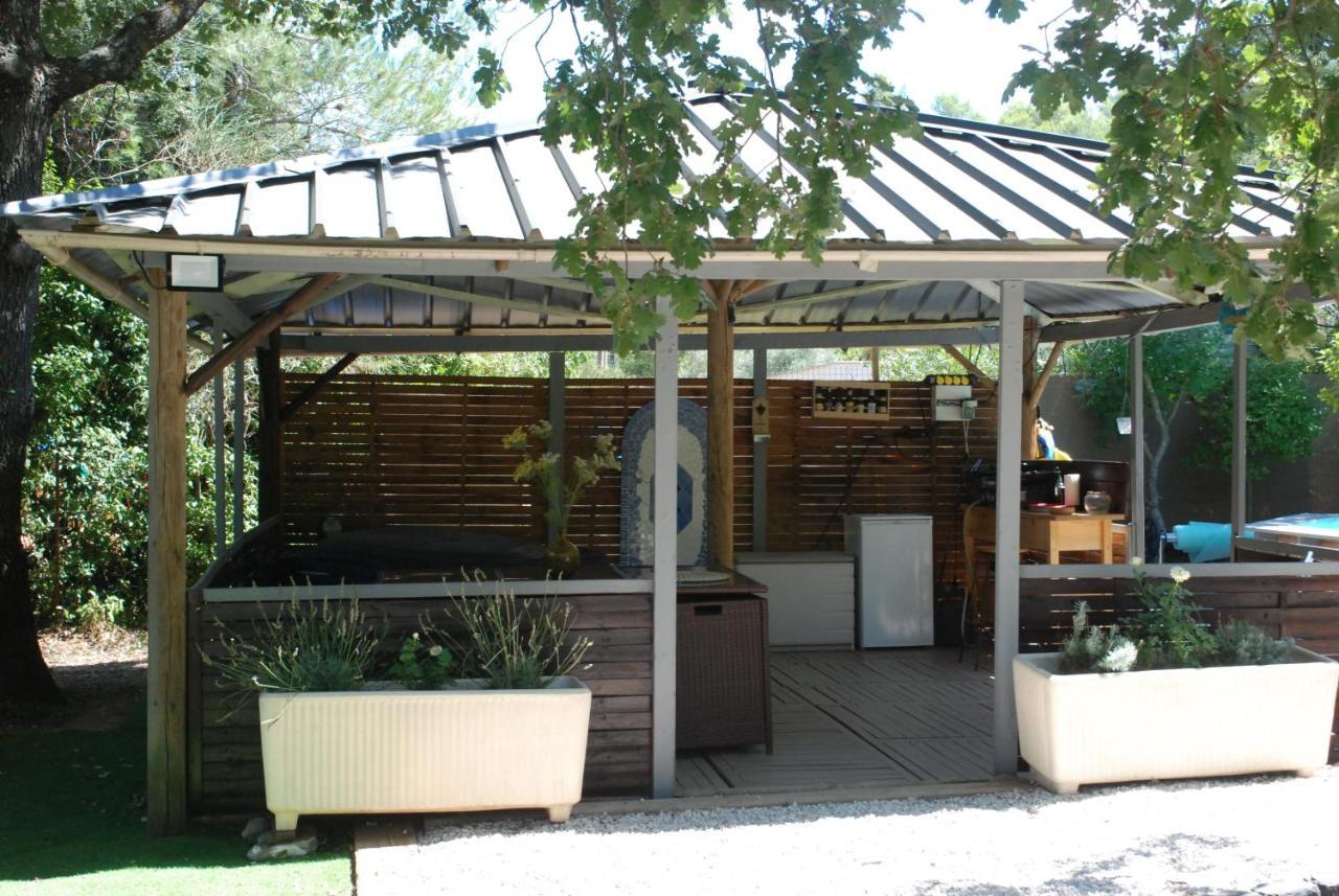 Villa Terre Neuve Signes Zewnętrze zdjęcie